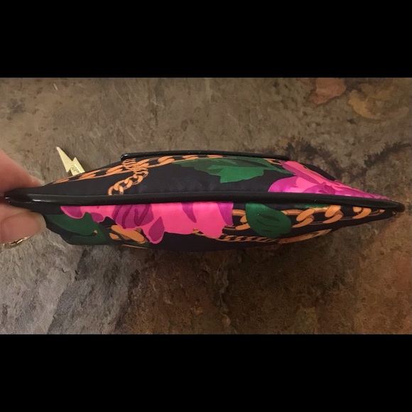 🆕🔥BETSY JOHNSON SUPER CUTE BEAUTIFUL BLACK&BEAUTIFUL DESIGNED POUCH NWOT!! - Picture 10 of 12